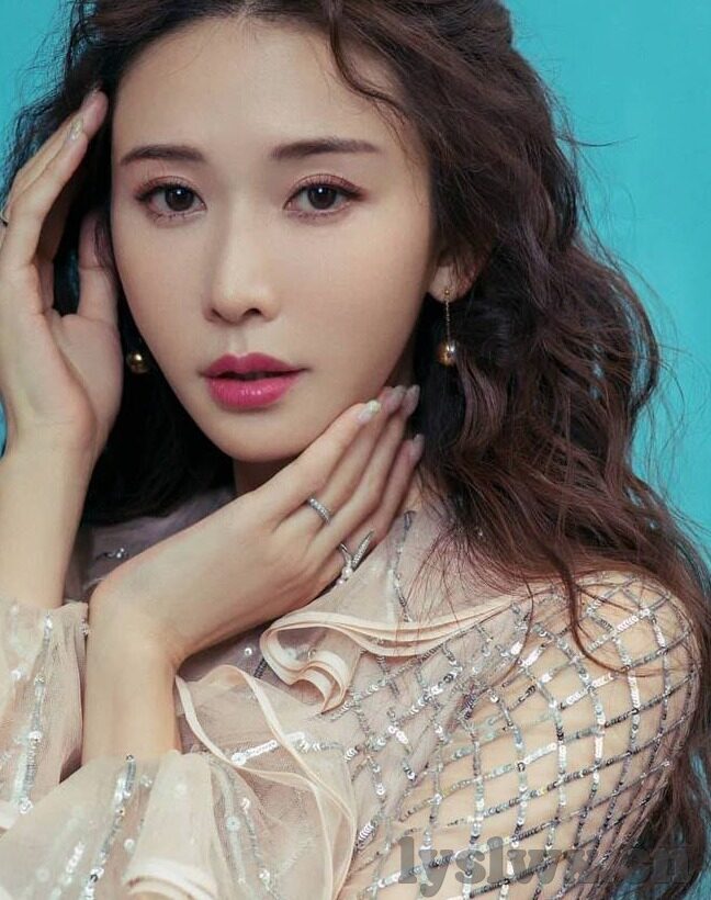 人妻,-细腻的幸福，人妻的角色与情感世界